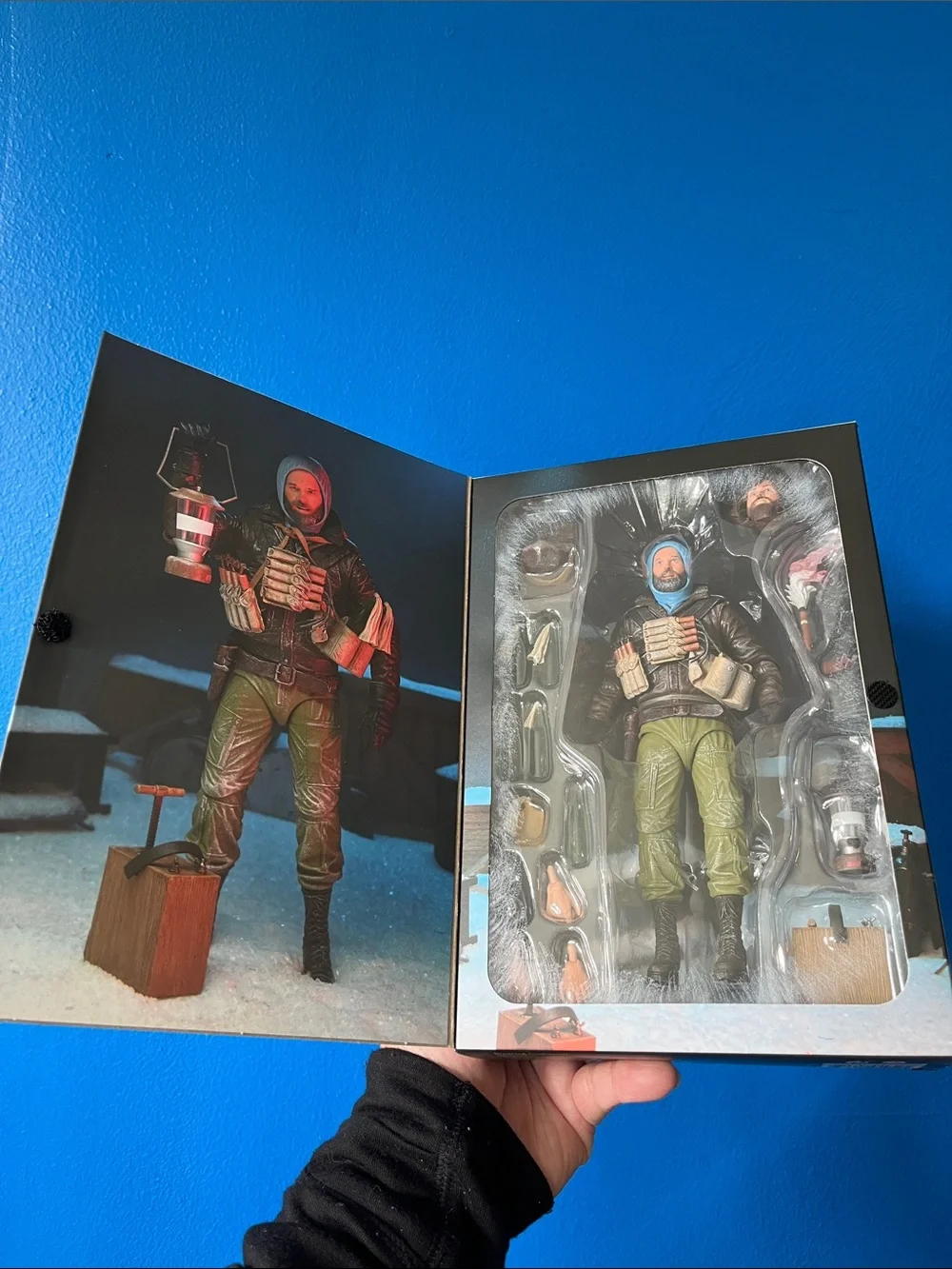 NIB NECA The Thing Ultimate MacReady Last Stand